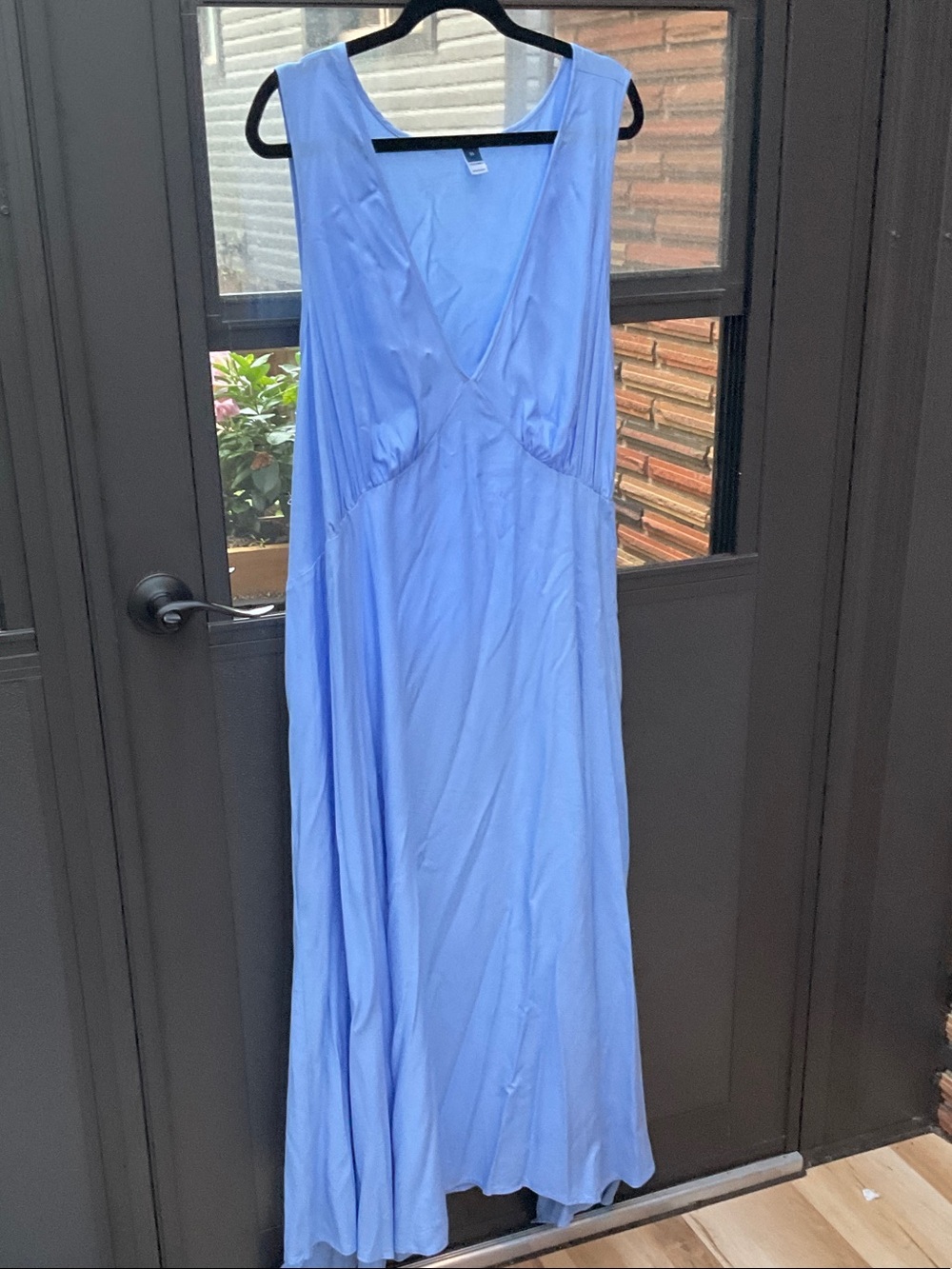 Old Navy Light Blue Sleeveless V-Neck Maxi Dress